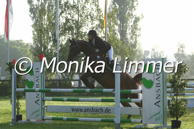 109M5910_Ratjana_Spring Axx.JPG